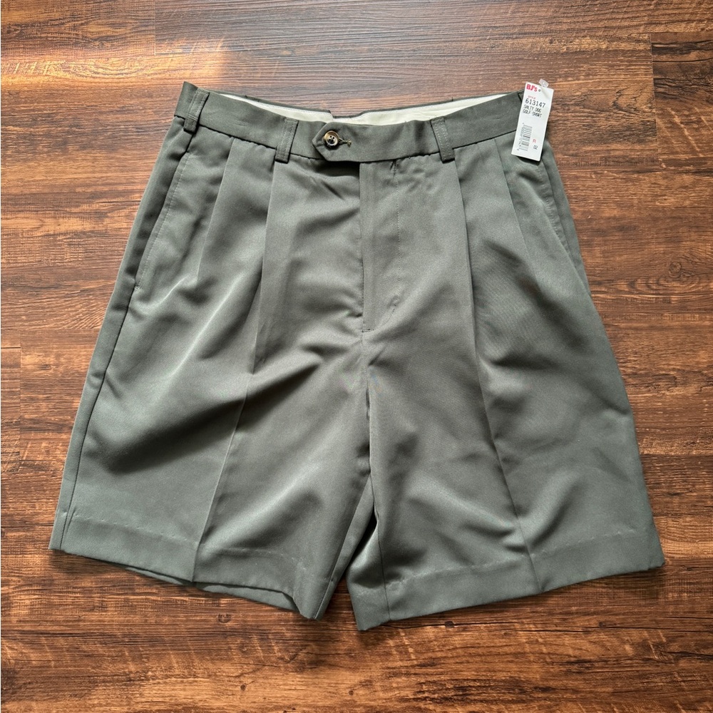 Salty Dog Pleated Olive Green Golf Short 32 NWT